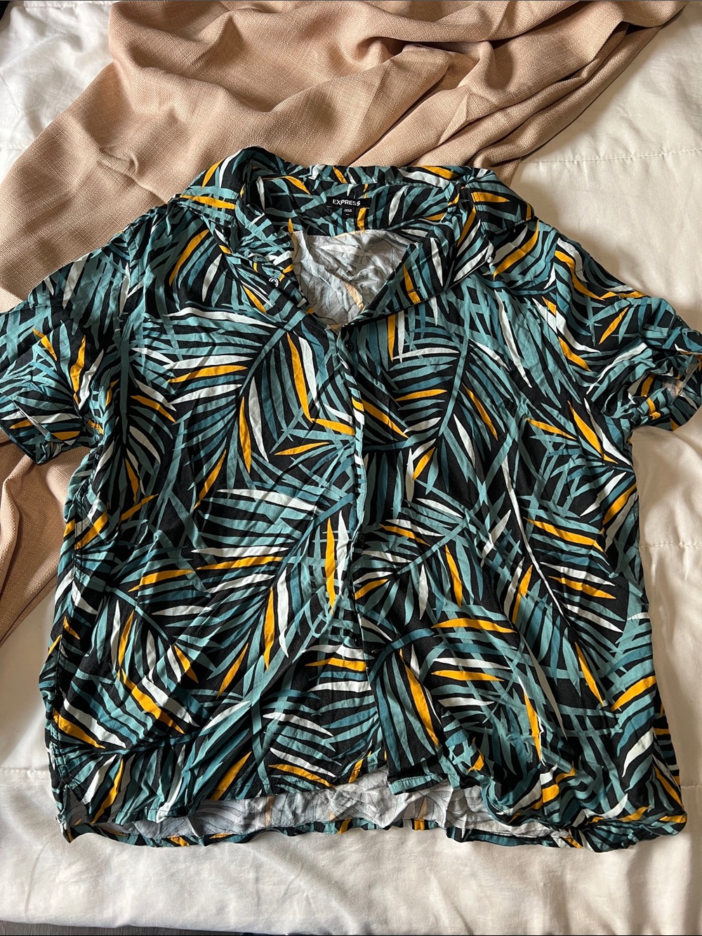Express Men’s Tropical Leaf Button-Down Shirt in Teal, Yellow and Black